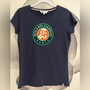 Roland Garros navy graphic Tshirt size M